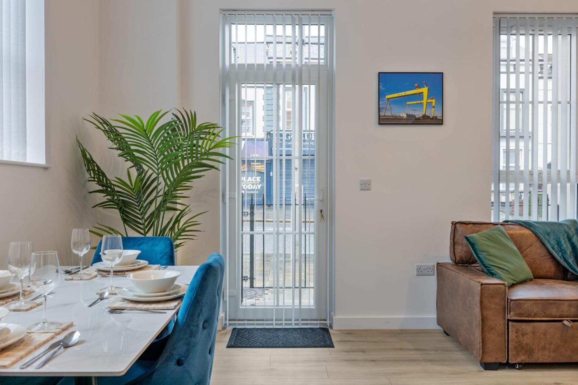 Contemporary 2 Bed Apartment -Belfast East Village Kültér fotó