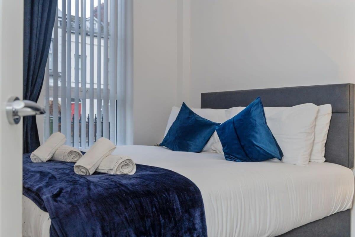Contemporary 2 Bed Apartment -Belfast East Village Kültér fotó