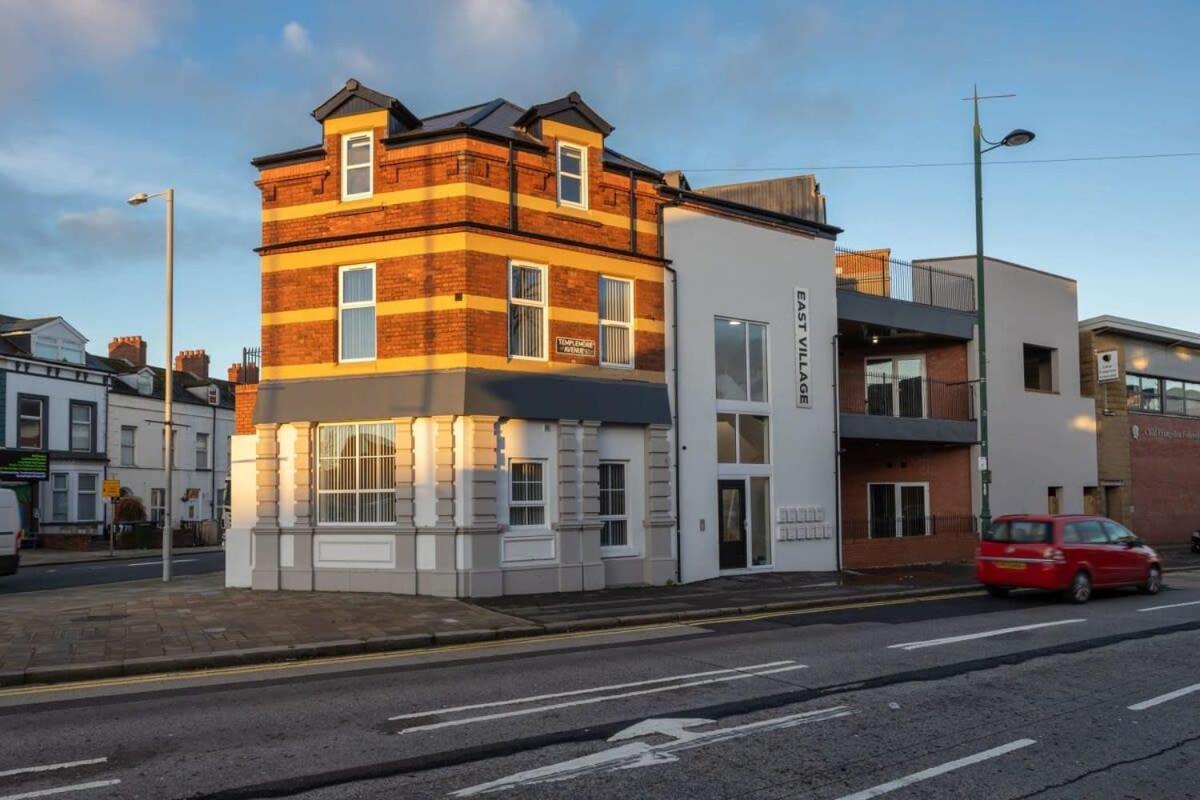 Contemporary 2 Bed Apartment -Belfast East Village Kültér fotó