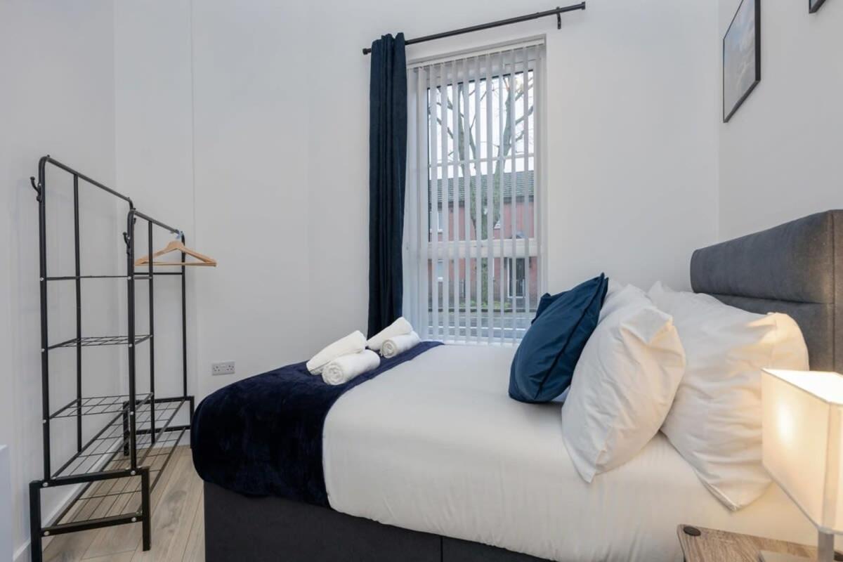 Contemporary 2 Bed Apartment -Belfast East Village Kültér fotó