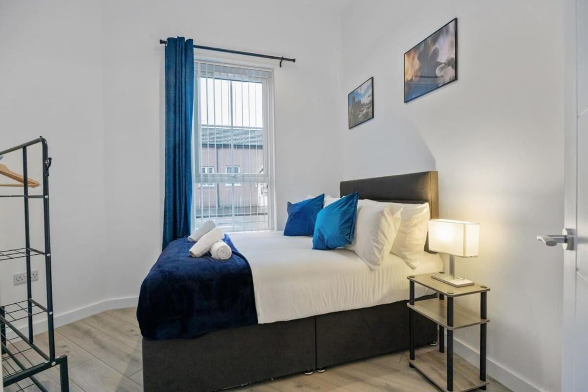 Contemporary 2 Bed Apartment -Belfast East Village Kültér fotó